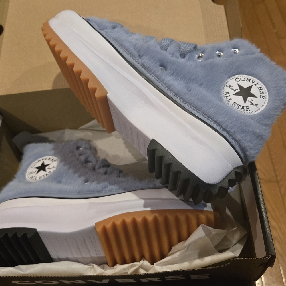 CONVERSE Exclusive Run Star Hike Platform Faux Fur High Top Sneakers - Picture 10 of 13